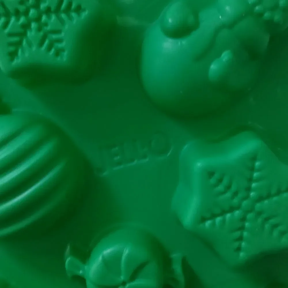 Jello Christmas Mold Green Jigglers‎ Happy Holidays Snowflake Snowman Ornament.